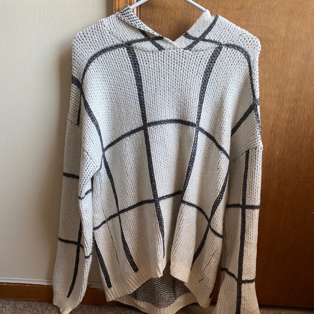 Super soft hooded sweater!